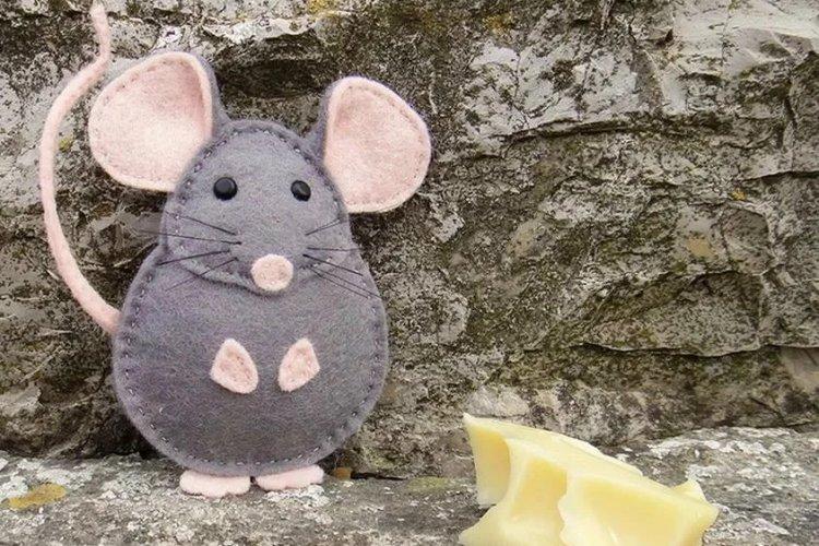 Rats en feutre du Nouvel An - Comment décorer un appartement pour le Nouvel An 2020