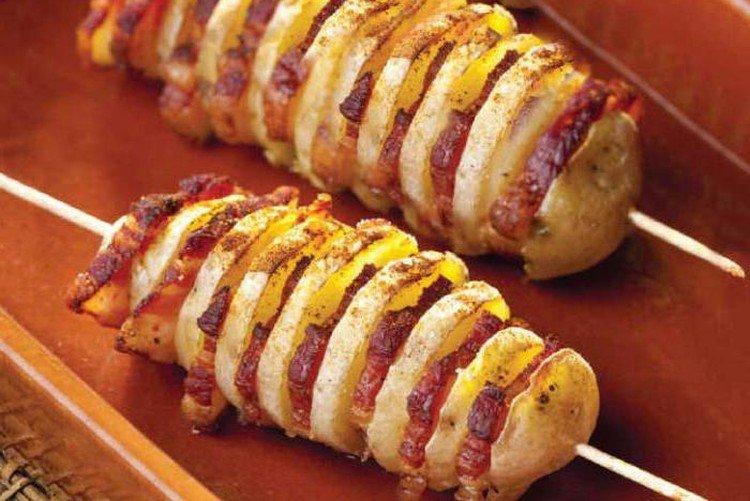 Pommes de terre en spirale avec saucisse cuite au four - recettes