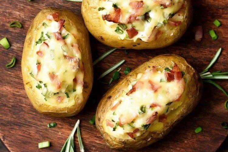 Pommes de terre au four avec bacon - recettes