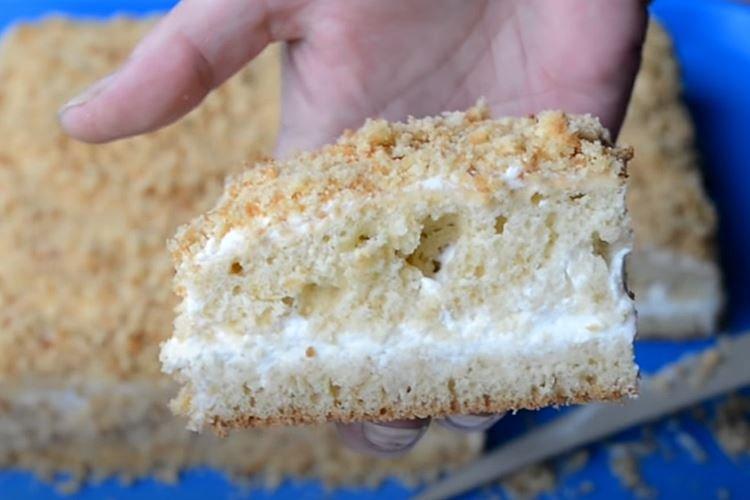 Crème sure rapide et douce - recette étape par étape avec une photo