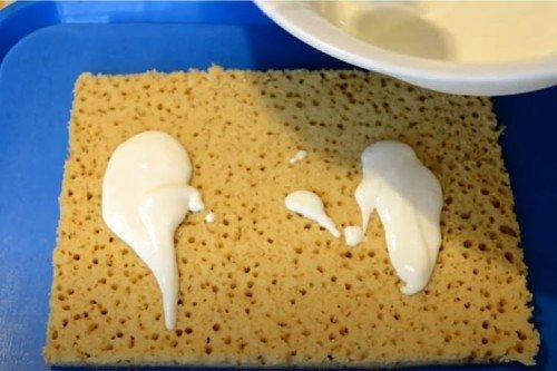 Crème sure rapide et douce - une recette étape par étape