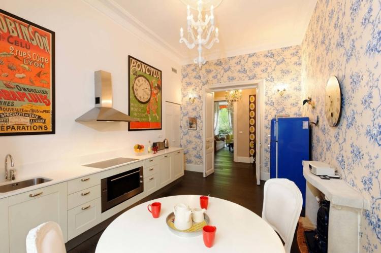 Comment combiner du papier peint avec un motif - Combiner du papier peint dans la cuisine