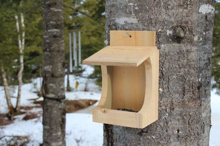 Mangeoires à oiseaux bricolage en bois