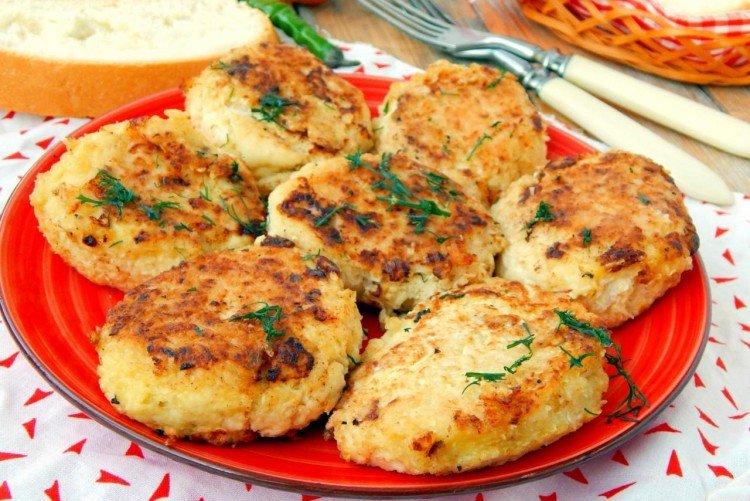Escalopes au chou, viande hachée et riz - recettes