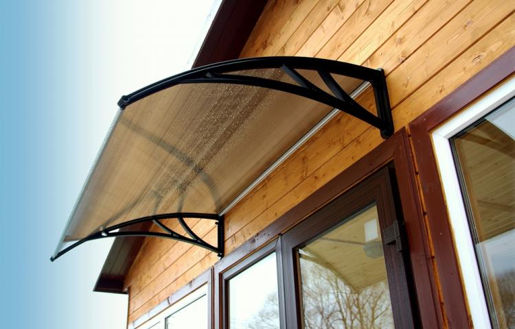 Visière à faire soi-même au-dessus du porche - idées de photos