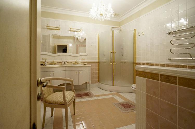 Appartement de style classique - design d'intérieur