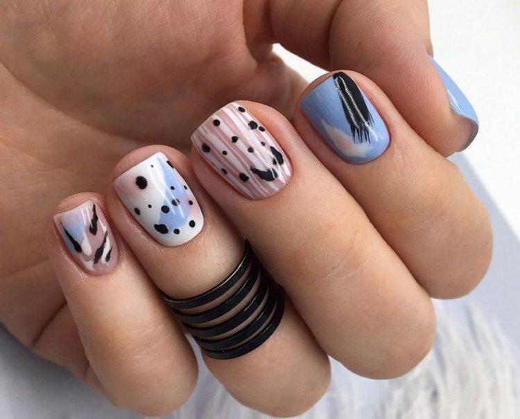 Manucure d'été 2020 pour ongles courts