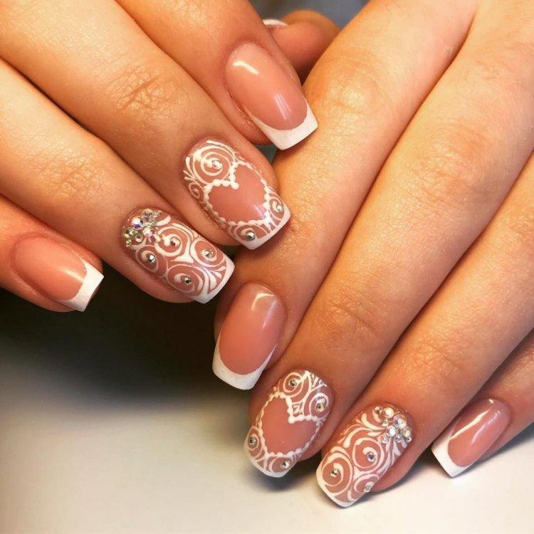 Mariage français 2020 - photo manucure