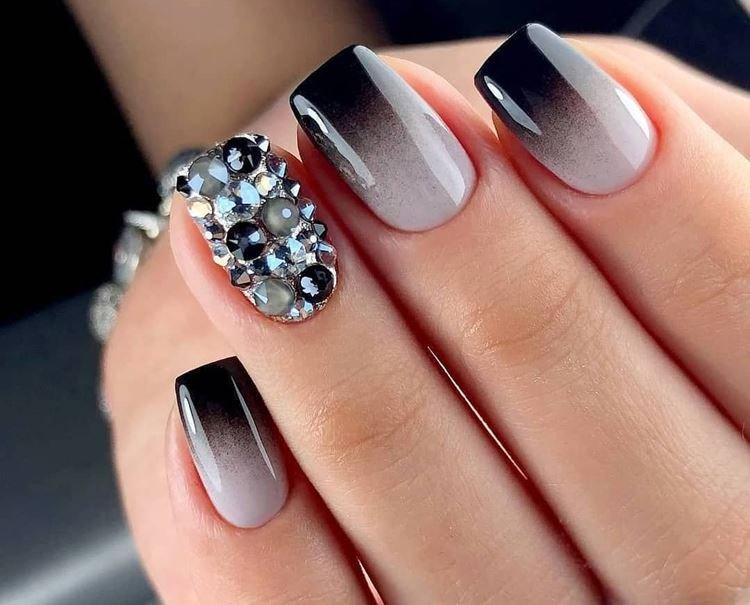 Manucure pour ongles courts - tendances de la mode