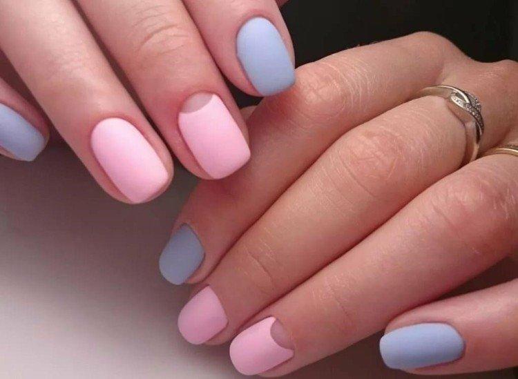 Pastel gracieux - Manucure à l'école pour ongles courts