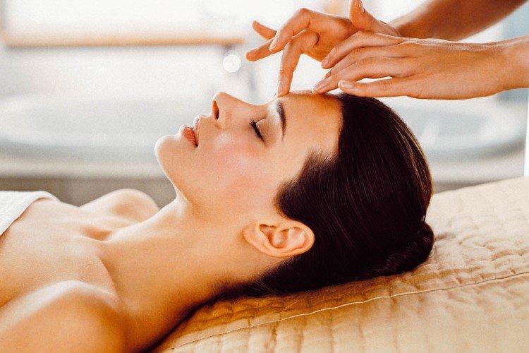 Pourquoi avez-vous besoin d'un massage du visage