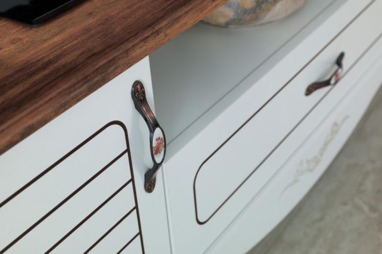 Poignées de meubles inhabituelles - photo