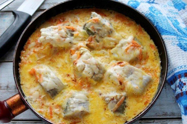 Goberge à la sauce crémeuse au four - recette