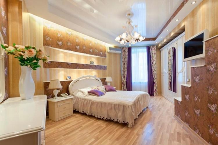 Plafonds tendus sur deux niveaux dans la chambre