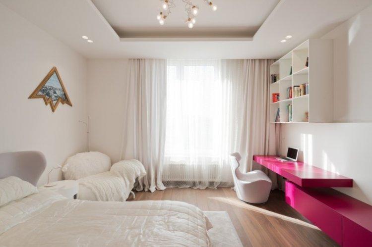 Plafond tendu dans une petite chambre d'enfants