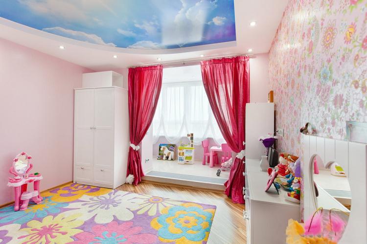 Plafond tendu dans la chambre des enfants