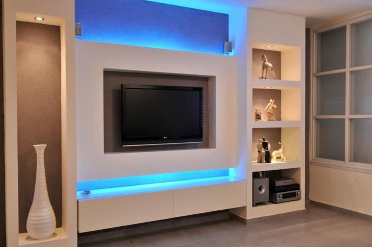 Niche en plaques de plâtre pour TV - photo