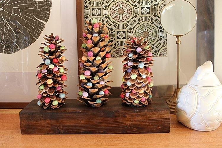 Petit sapin de Noël - Artisanat du Nouvel An à partir de cônes pour enfants