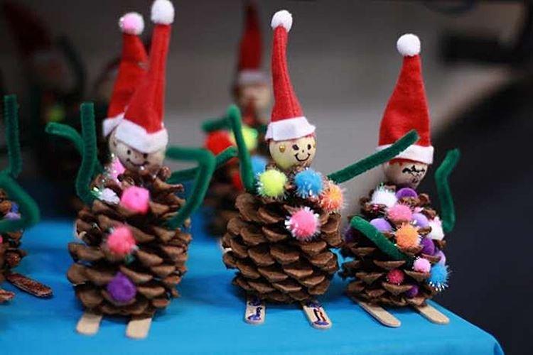 Artisanat du Nouvel An à partir de cônes pour enfants - photos et idées