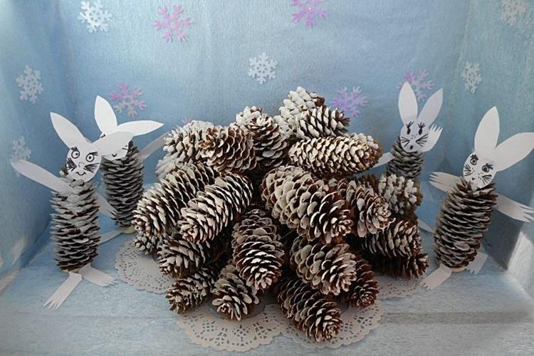 Artisanat du Nouvel An à partir de cônes pour enfants - photos et idées