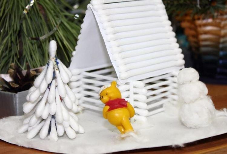 Bricolage de Noël à partir de cotons-tiges à la maternelle