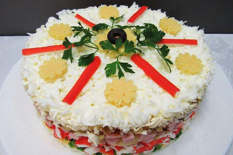 Salade du Nouvel An Zvezdochka - recettes