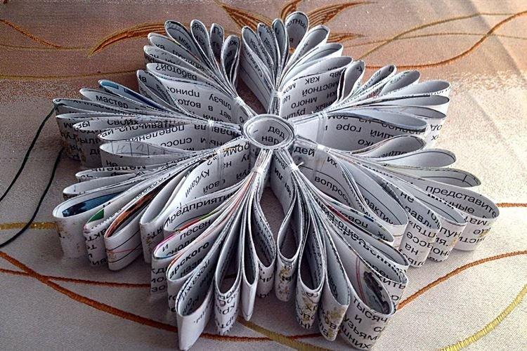 Flocon de neige en papier volumétrique DIY - photos et idées