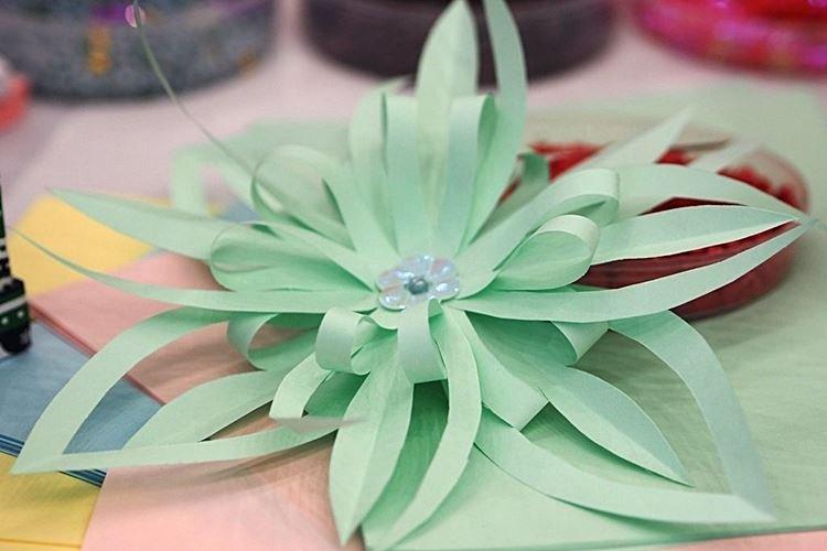 Flocon de neige en papier volumétrique DIY - photos et idées