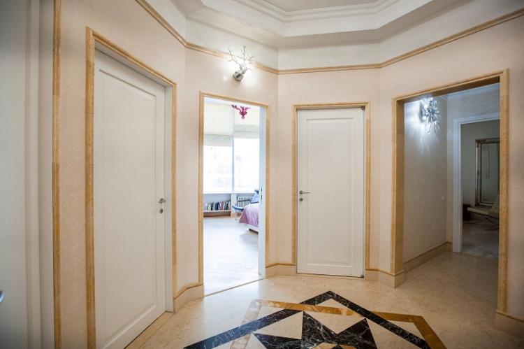 Beige - Couleur papier peint couloir