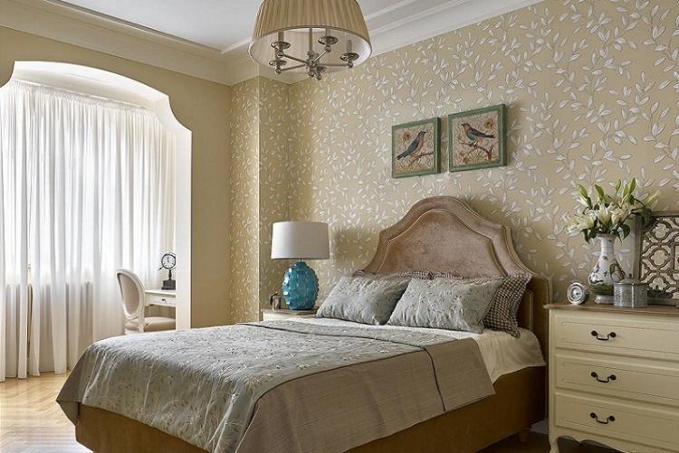 Papier peint pour la chambre dans un style classique