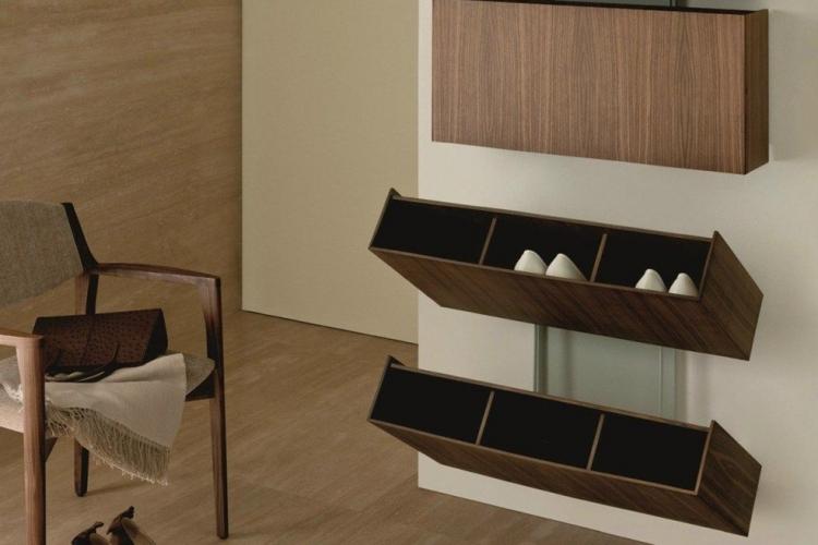 Étagère à chaussures dans le couloir - idées de photos