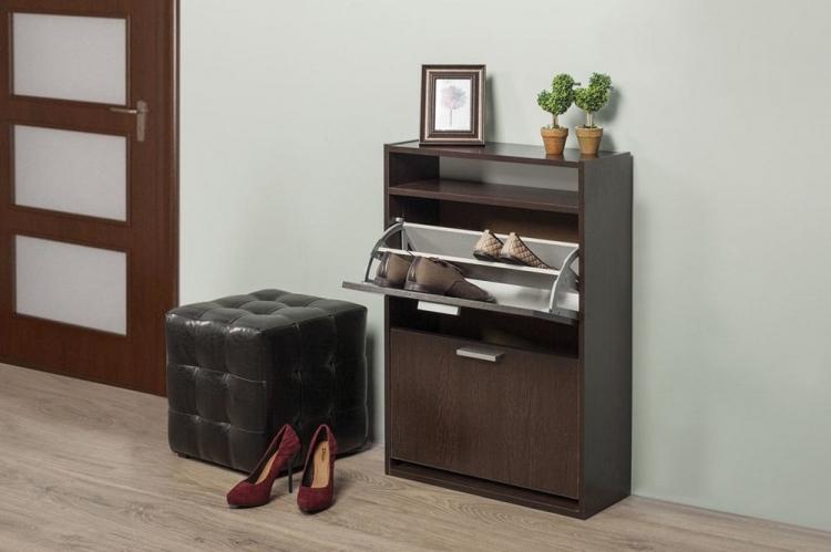 Étagère à chaussures dans le couloir - idées de photos