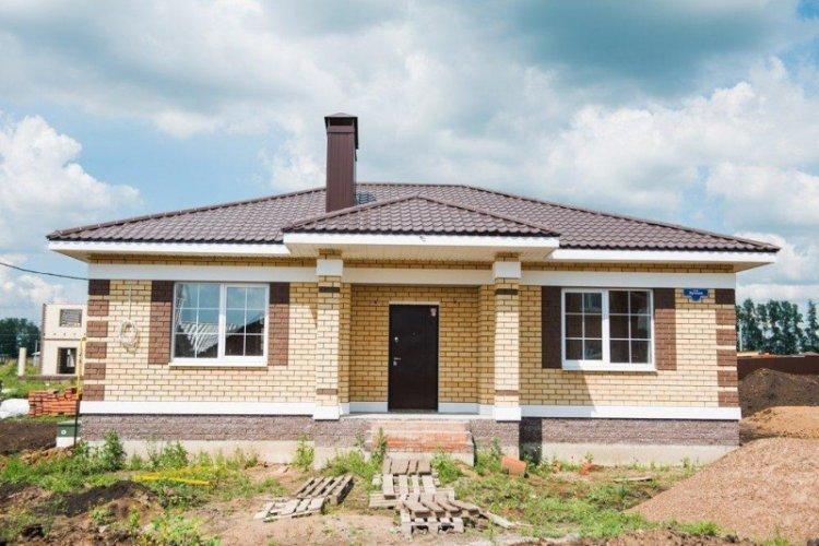 Maisons en briques à un étage - projets et photos