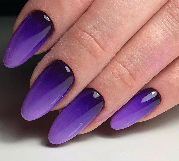 Ombre multicolore sur les ongles - photo