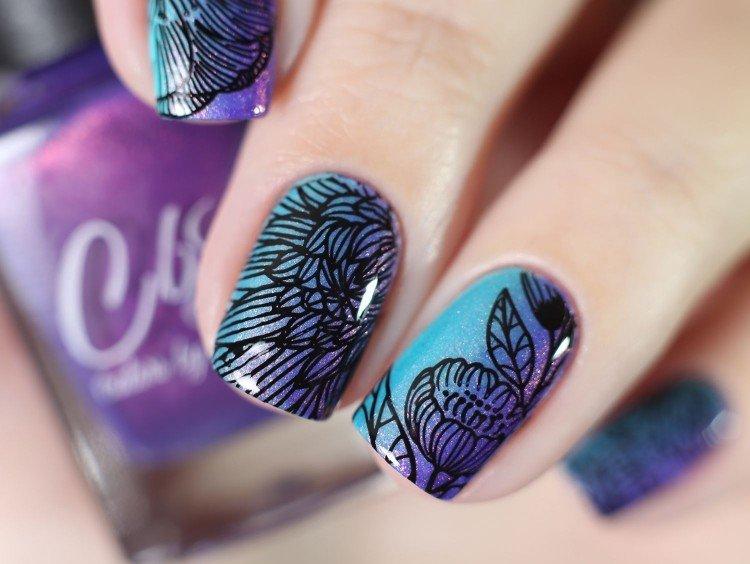 Ombre sur les ongles avec estampage - photo