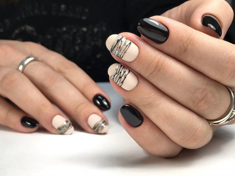 Manucure d'automne 2020 avec toile d'araignée - photo