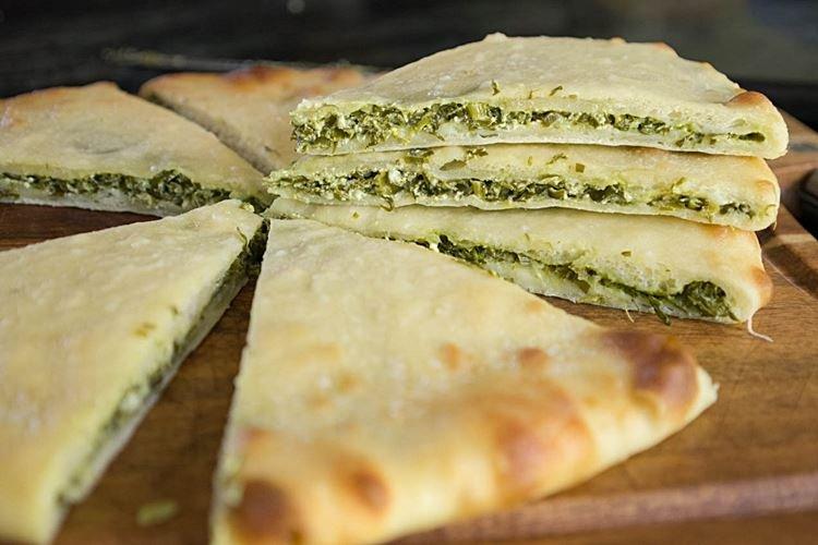 Tarte ossète au fromage cottage et aux herbes - recettes