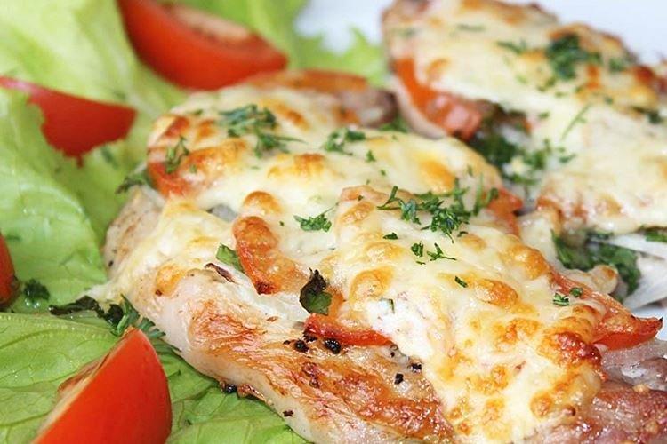 Côtelettes de porc à la sauce à la crème sure - recettes