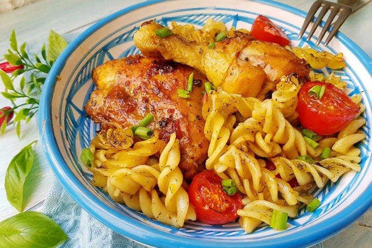 Pâtes au poulet et à l'ananas - recettes