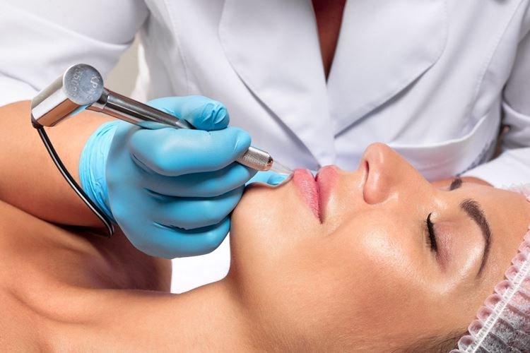 Soin des Lèvres - Maquillage Permanent des Lèvres