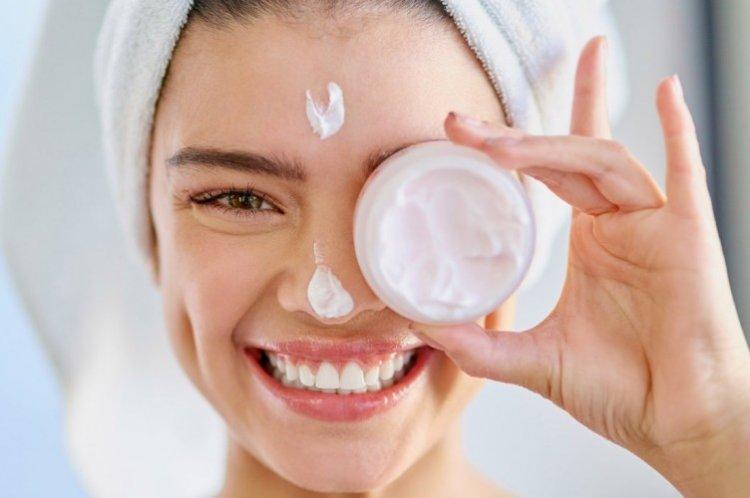 Comment prendre soin de sa peau après un peeling du visage