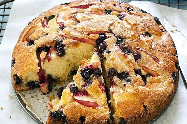 Tarte aux pommes, raisins secs et abricots secs - les recettes pas à pas