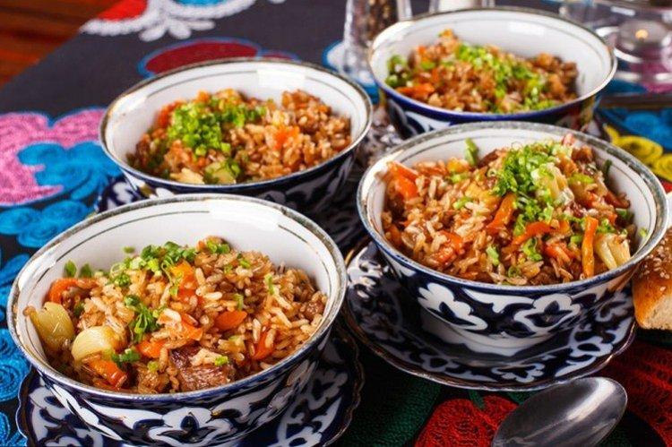 Pilaf au porc et poivron dans un chaudron - recette