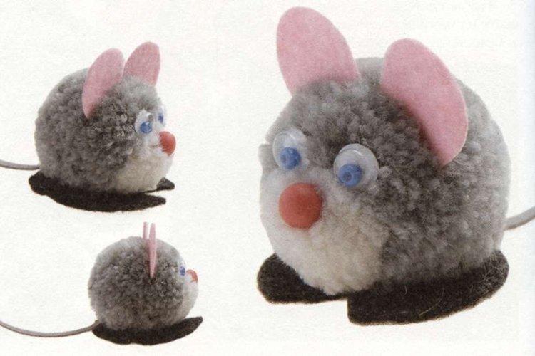 Rat du Nouvel An à pompons - Cadeaux DIY pour le Nouvel An 2020