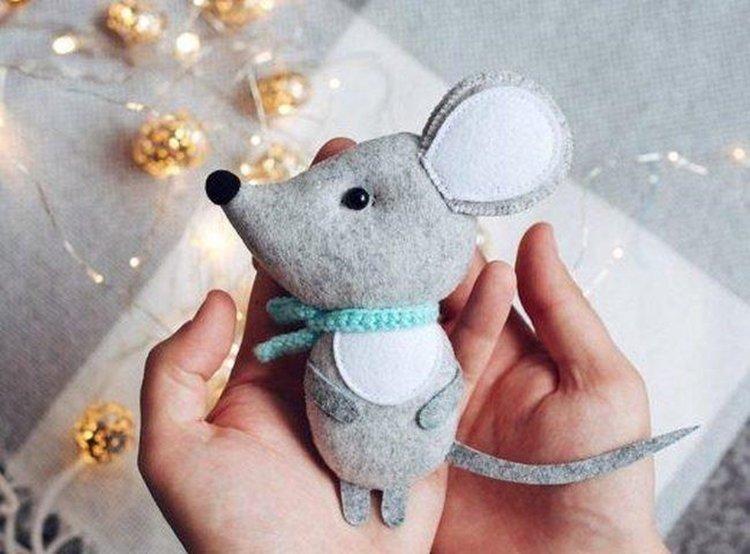 Rat du Nouvel An en feutre - Cadeaux DIY pour le Nouvel An 2020