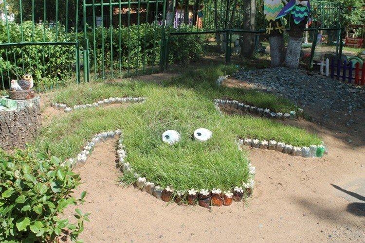 Décoration de parterre de fleurs - Bricolage à partir de bouteilles en plastique