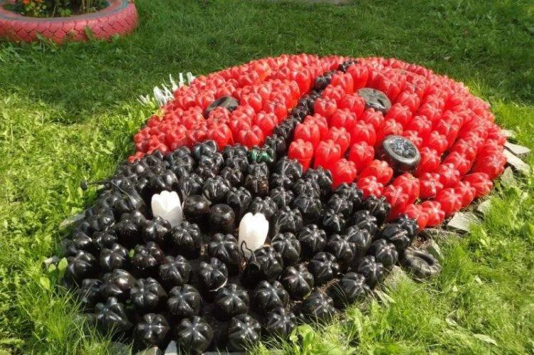 Décoration de parterre de fleurs - Bricolage à partir de bouteilles en plastique