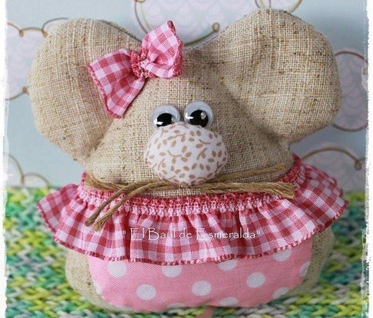 Oreiller de souris à base de plantes bricolage