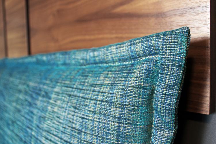 Projet de chambre Noir, bois et turquoise - décoration d'intérieur