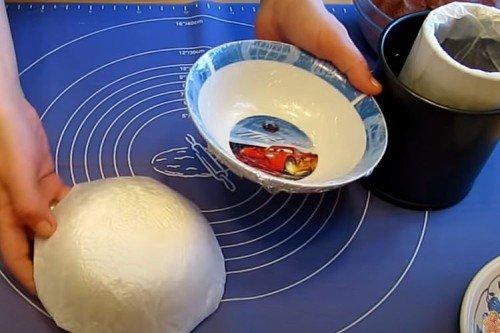 Maison ronde en pain d'épice DIY - recette étape par étape